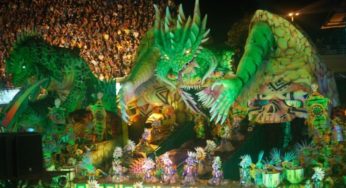 Festival de Parintins agita a Amazônia e atrai milhares de visitantes