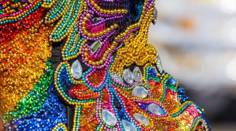 Carnaval 2024: Alinne Rosa lança tema da sua festa (imagem: Canva)