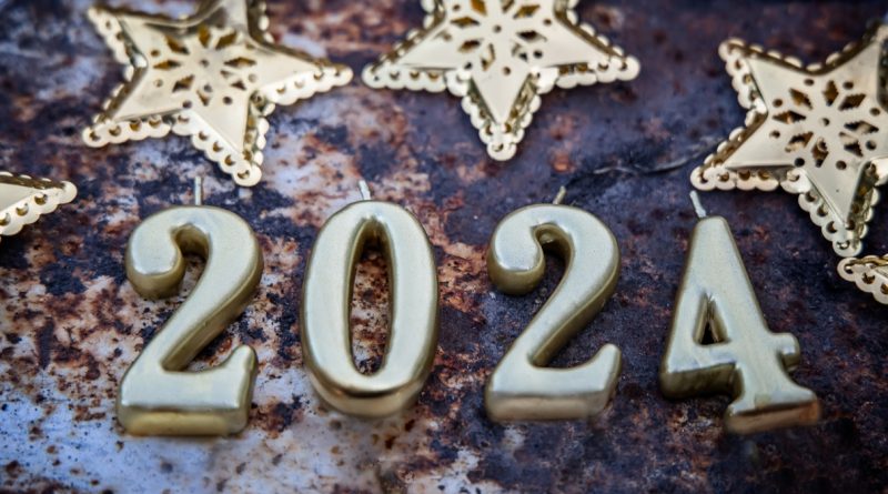 Réveillon 2024 em Navegantes: confira a programação completa (imagem: Canva)