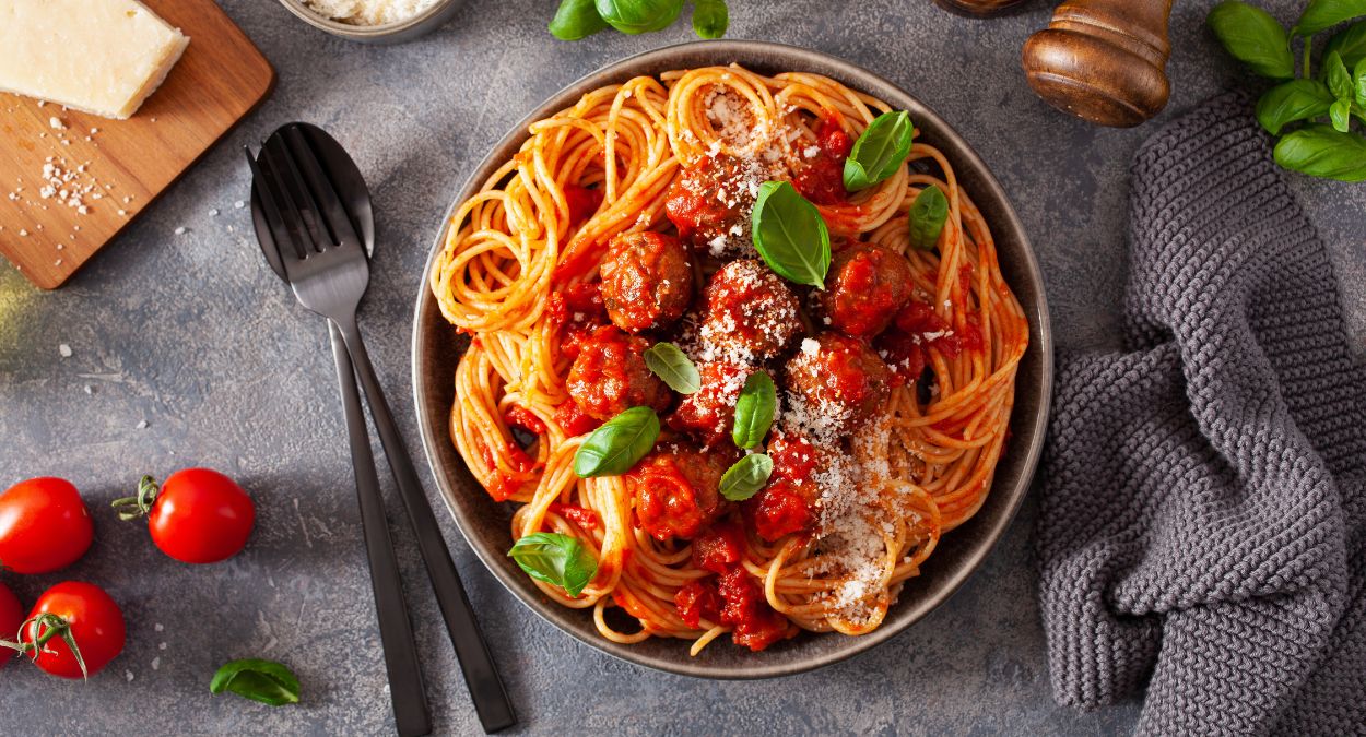 Comida italiana (imagem: Canva)