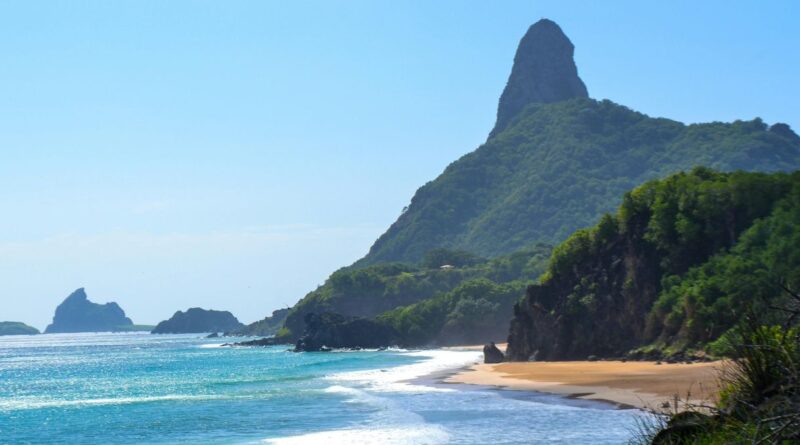 Fernando de Noronha (imagem: Canva)
